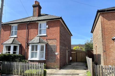 3 bedroom semi-detached house for sale - Godalming - with Parking