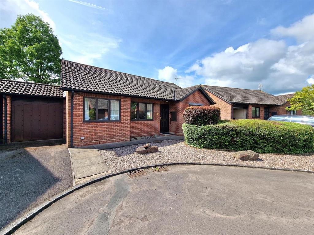 Mary Grove, Highnam, Gloucester 3 bed detached bungalow for sale £350,000