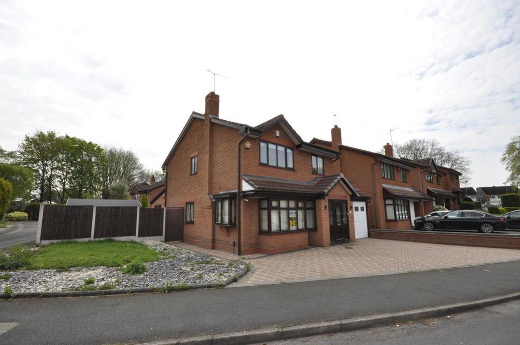 Elgar Crescent, Brierley Hill 3 bed detached house £1,350