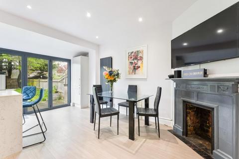 71 Ferndale Road, Banstead, SM7 2EX