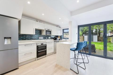 71 Ferndale Road, Banstead, SM7 2EX