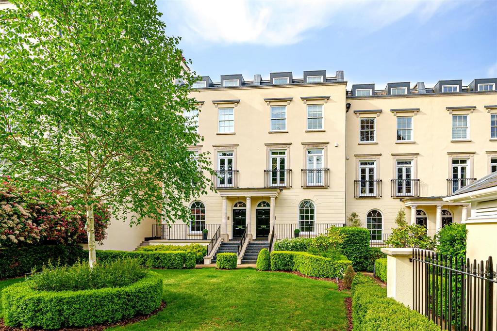 The Knoll, Beckenham, BR3 5LL 4 bed terraced house to rent £5,000 pcm