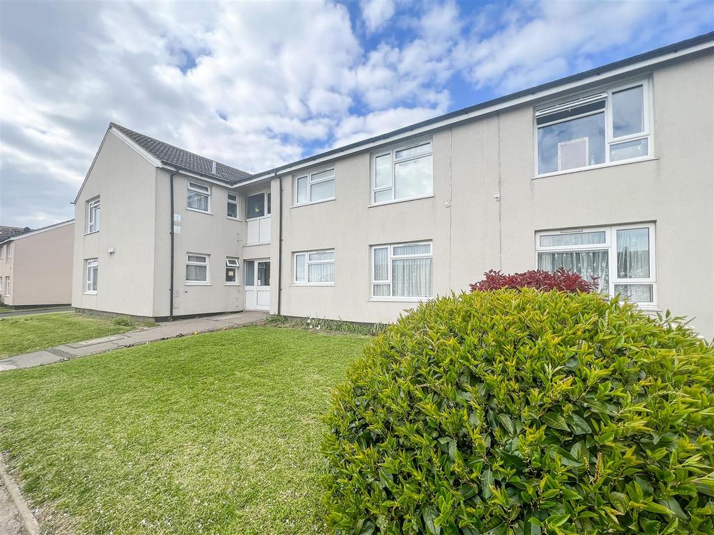Robinson Court, Portchester 1 bed apartment for sale £130,000