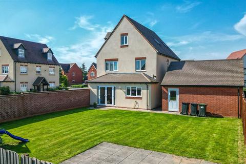 5 bedroom detached house for sale, Greendale Road, Nuneaton