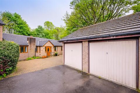 5 bedroom detached bungalow for sale, St Giles Close Brighouse