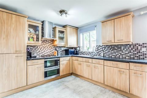 4 bedroom townhouse for sale - Waggon Road, Leeds LS10