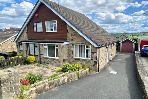 3 bedroom semi-detached house for sale - Priory Way, Mirfield