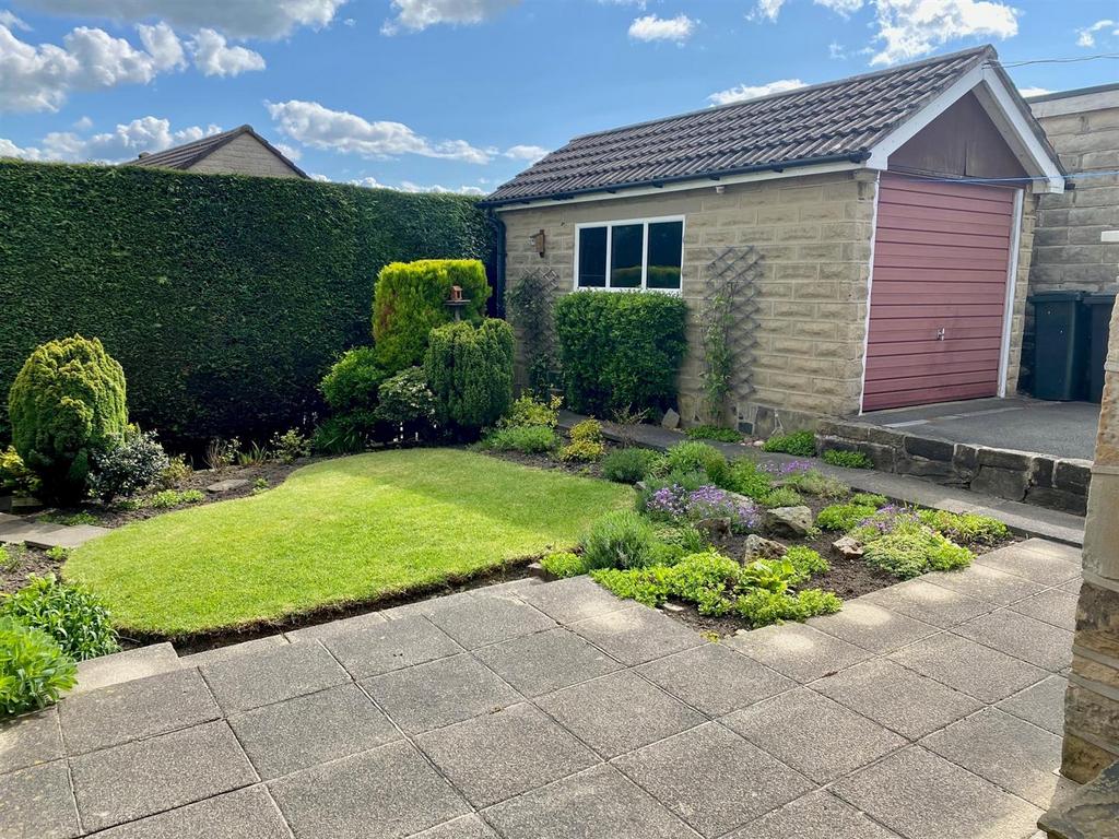 Priory way 75 garden.jpg