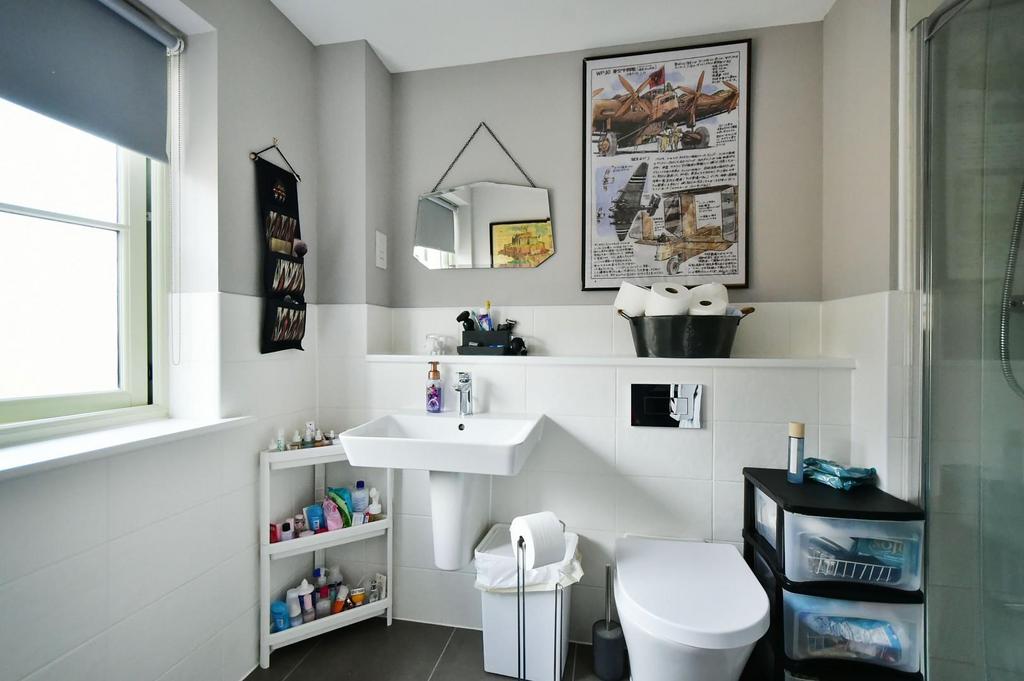 En suite shower room
