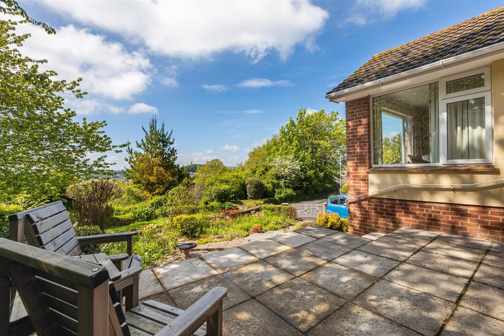 A13 - 23459 48, Brunel Avenue Torquay - 230512.jpg