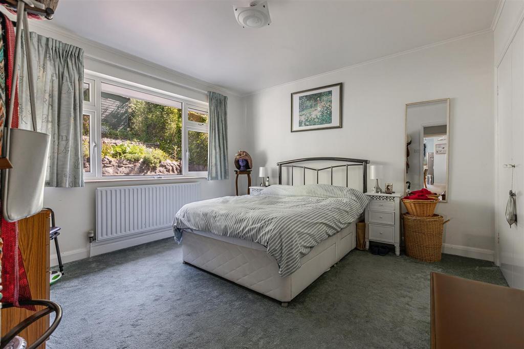 A15 - 23459 48, Brunel Avenue Torquay - 230512.jpg