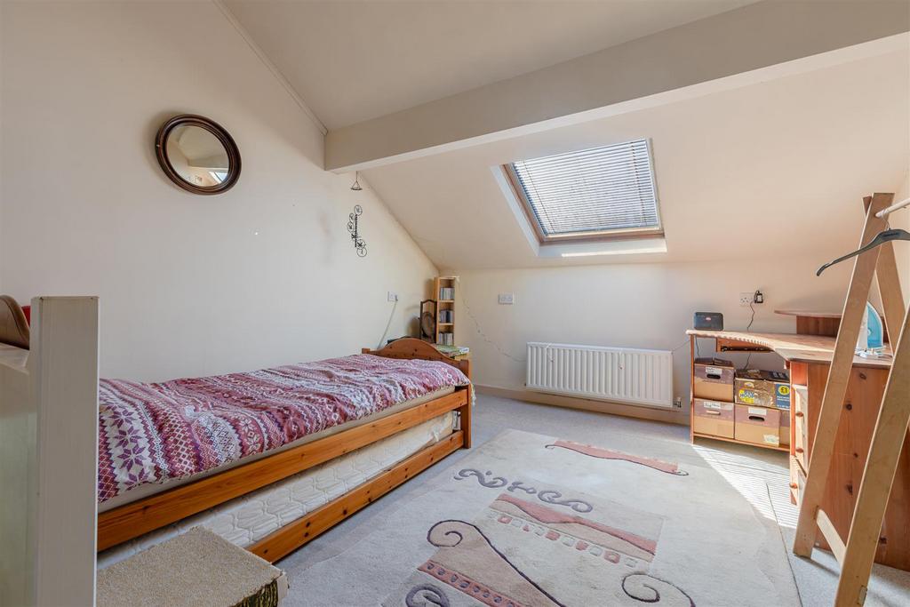 A22 - 23459 48, Brunel Avenue Torquay - 230512.jpg
