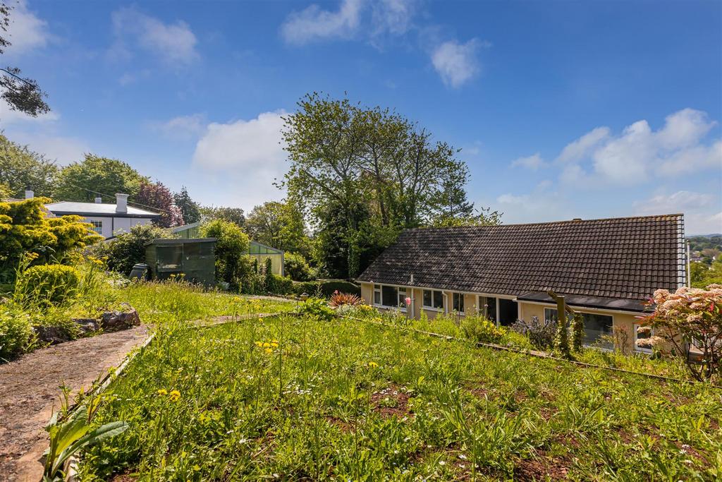 A09 - 23459 48, Brunel Avenue Torquay - 230512.jpg
