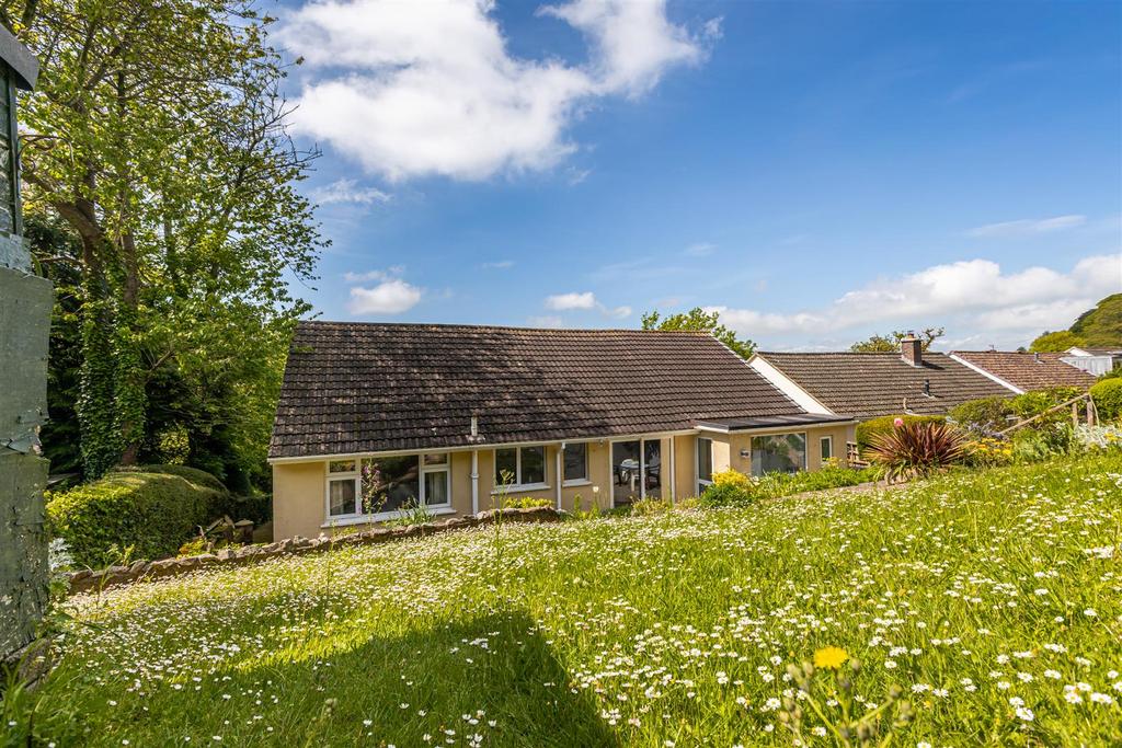 A10 - 23459 48, Brunel Avenue Torquay - 230512.jpg