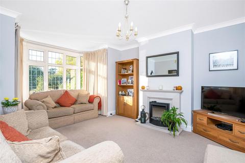 3 bedroom semi-detached house for sale, Wrotham Road, Meopham