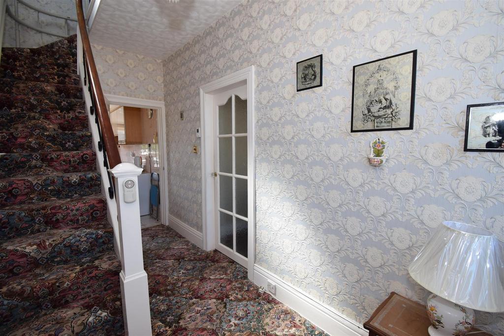 West Avenue, South Shields 3 bed semidetached house £275,000