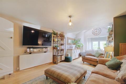 108 Belper Road, Stanley Common, Ilkeston, DE7 6FQ