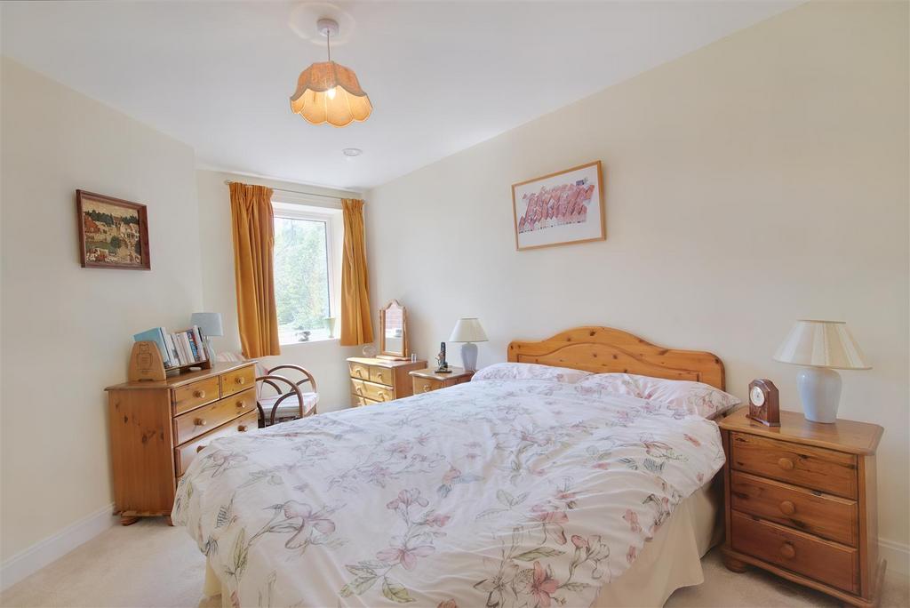 8540824-interior15.JPG