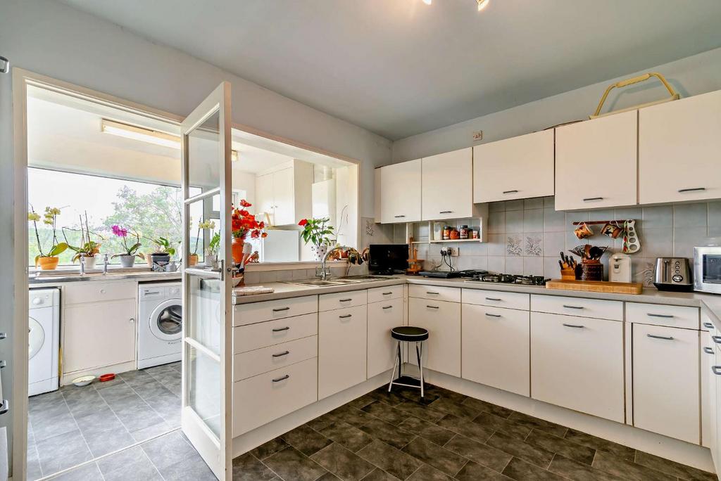 8552329-interior03-800.jpg