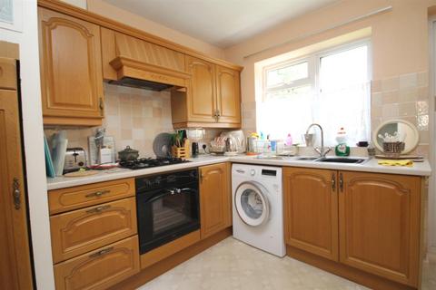 24 Millside, Carshalton, SM5 2BQ