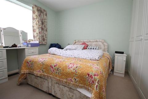 24 Millside, Carshalton, SM5 2BQ