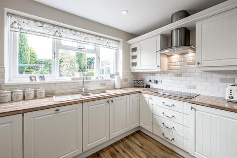 67 Eveson Road, Norton, Stourbridge, DY8 3BS