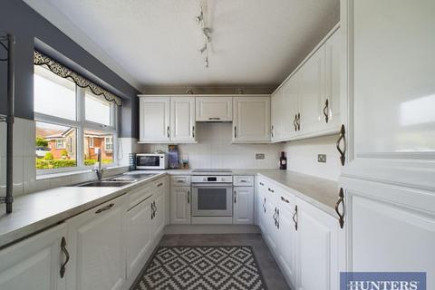 2 Orchard Close, Bridlington, YO16 6FN