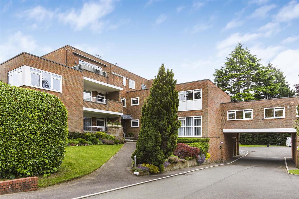 Darnhills, Radlett 2 bed apartment for sale £865,000