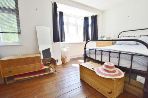 149 Varley Road, London, E16 3NR