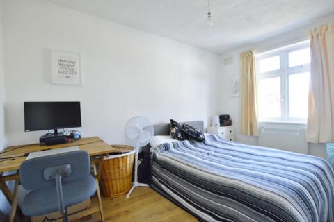 149 Varley Road, London, E16 3NR