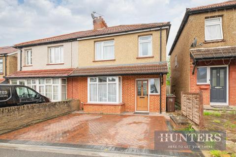 36 Cheam Common Road, Worcester Park, KT4 8RW