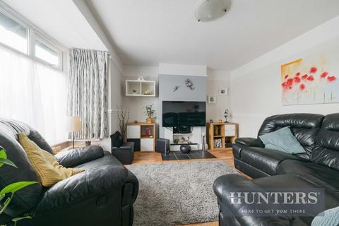 36 Cheam Common Road, Worcester Park, KT4 8RW