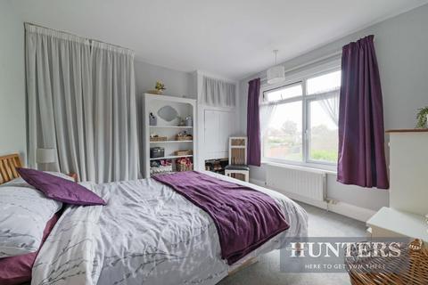 36 Cheam Common Road, Worcester Park, KT4 8RW