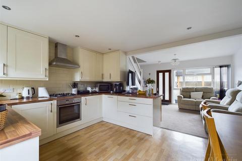 34 Bruce Drive, South Croydon, CR2 8SL
