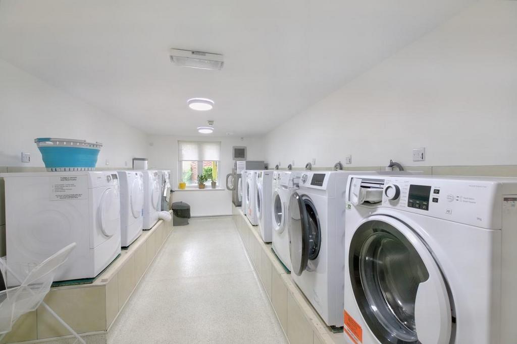 8548474-interior22 (Medium).JPG