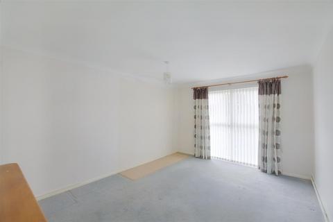 2 bedroom flat for sale - The Cedars, Nottingham