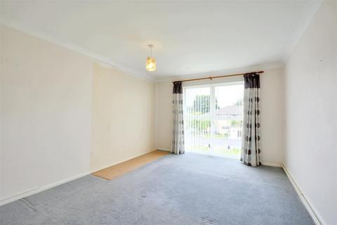 2 bedroom flat for sale, The Cedars, Nottingham