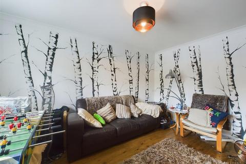 39 The Ruffetts, South Croydon, CR2 7LS