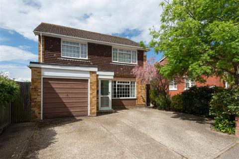 4 bedroom detached house for sale - Park Avenue, Tankerton, Whitstable