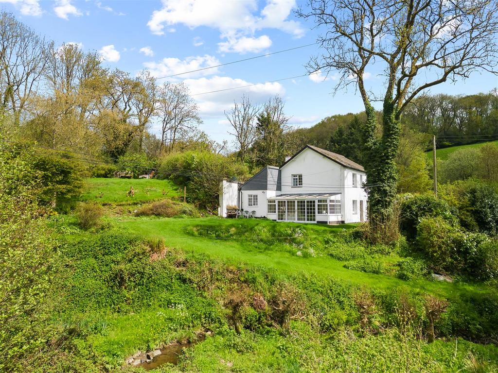 Templeton, Tiverton 3 bed detached house for sale £550,000