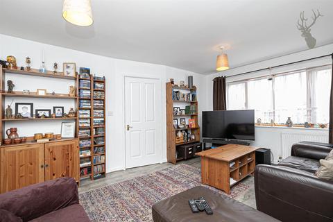 59 Hazel Way, London, E4 8RP