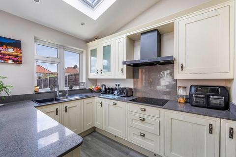 79 Ewell By Pass, Epsom, KT17 2PY