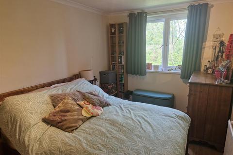 10 The Beeches, St Annes Park, Bristol, BS4 4ES