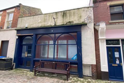 Retail property (high street) to rent, Huntriss Row, Scarborough