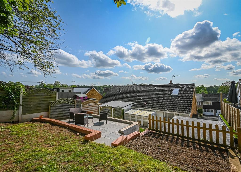46 Hillside Avenue, Bridgnorth 3 bed semidetached house for sale £