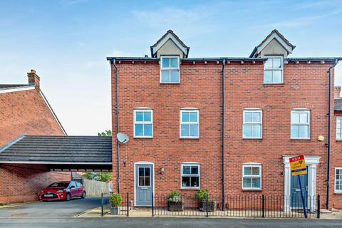 29 Williams Avenue, Fradley, Lichfield, WS13 8TE