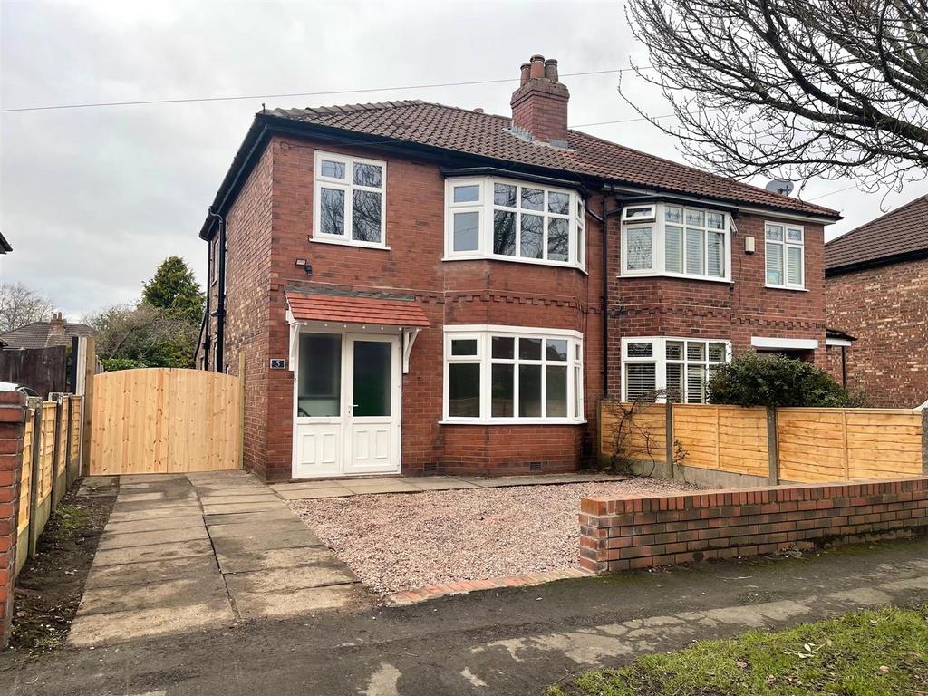 Vaudrey Drive, Timperley 3 bed semidetached house £1,550 pcm (£358 pw)