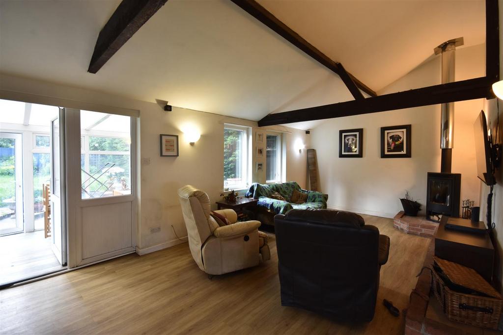Bowbridge Road, Newark 3 bed barn conversion for sale £325,000