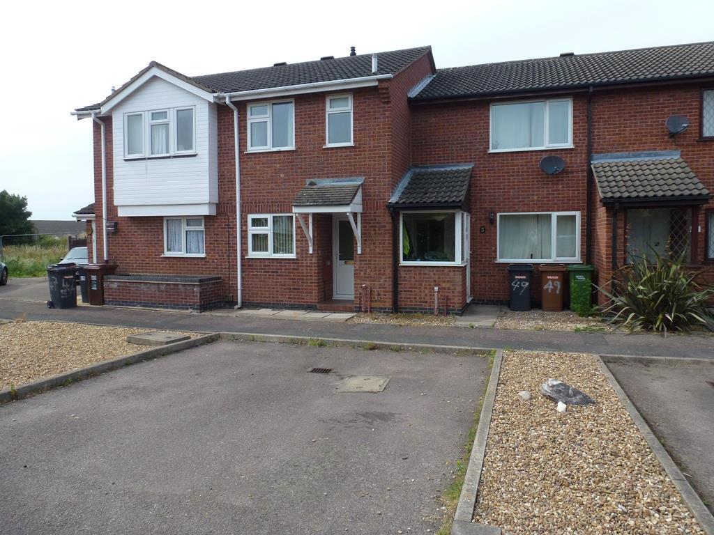 BLYTH AVENUE, MELTON MOWBRAY 2 bed terraced house £695 pcm (£160 pw)