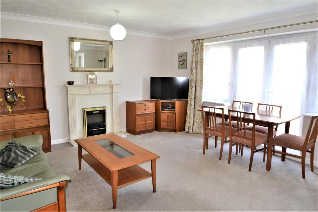 Living room.JPG